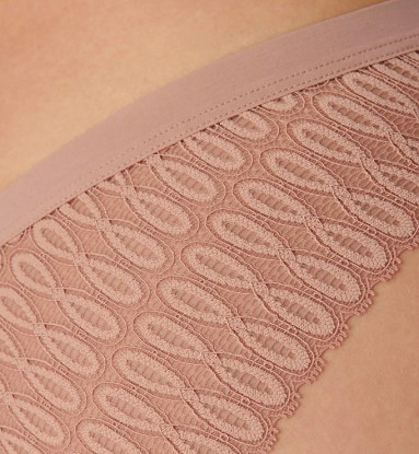 Aura Spotlight Brazilian  