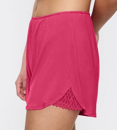 Aura Spotlight Shorts