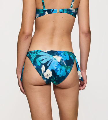 Summer Fleur Tai  