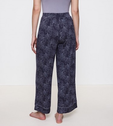 Aura Spotlight Trousers 01  