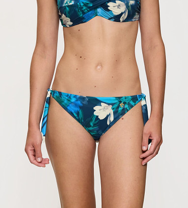 Summer Fleur Tai  