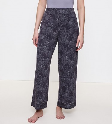 Aura Spotlight Trousers 01  