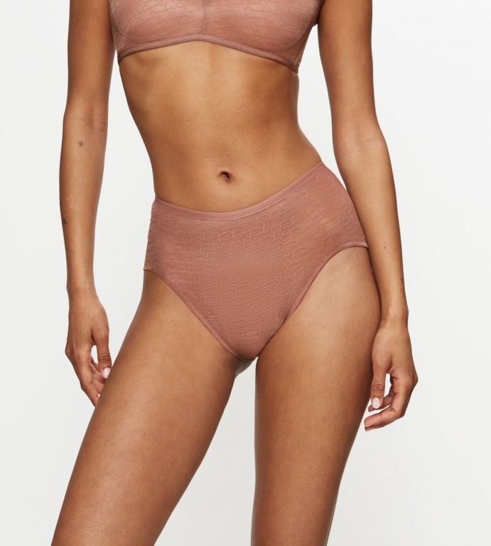 Triumph Signature Sheer Maxi EX  6901 0044