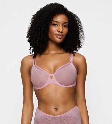 Triumph Signature Sheer W01 EX  7837 E080